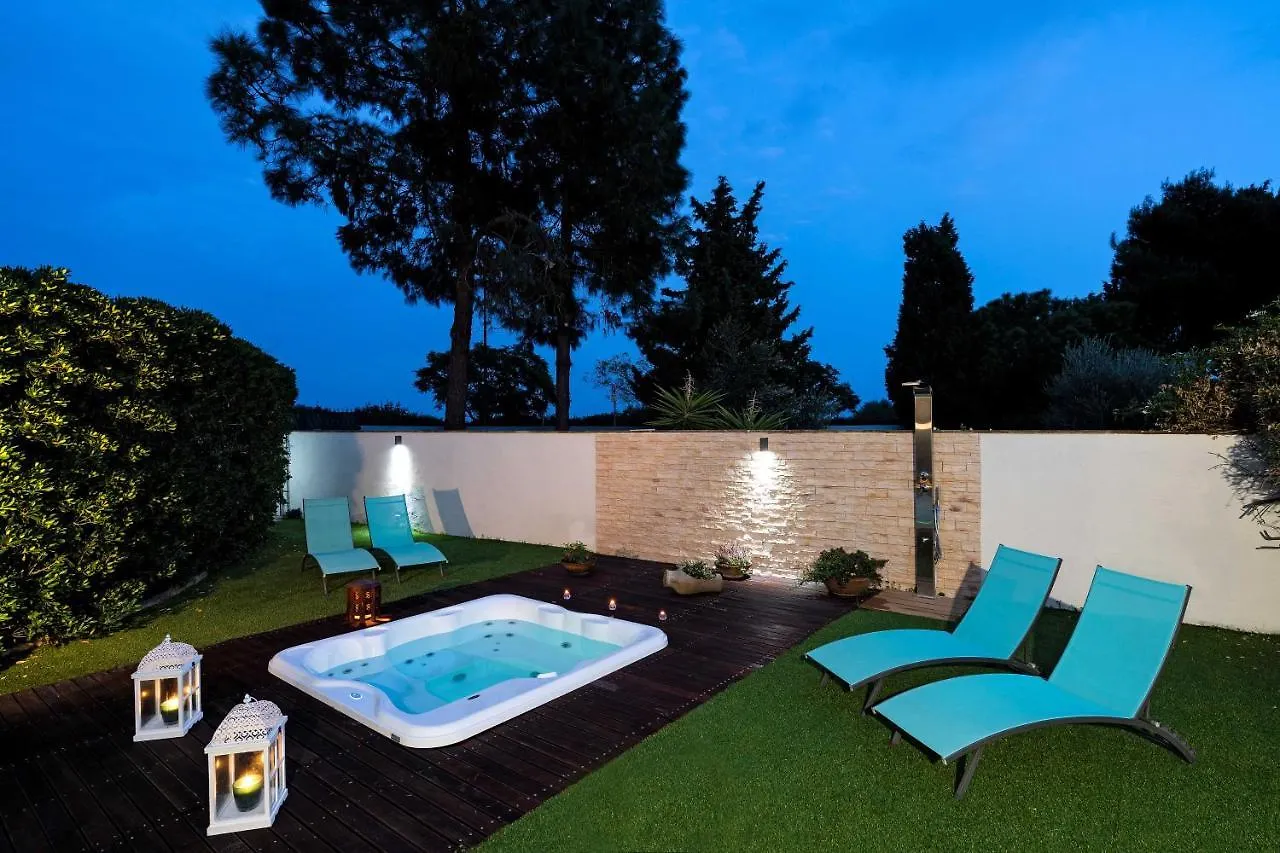Bed and breakfast Villa Lina Pula Italia